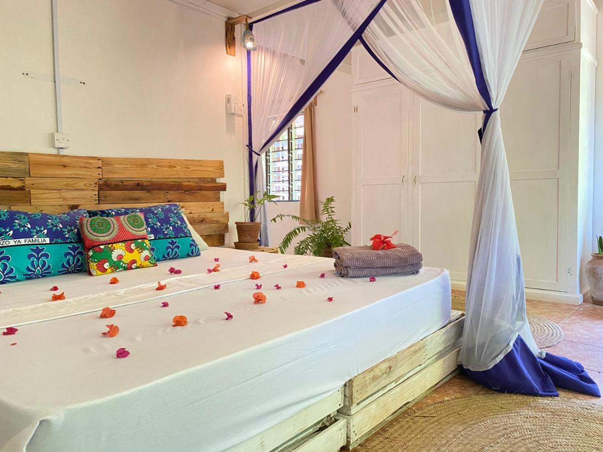 Salty'S Kitesurf Village Kilifi Bagian luar foto