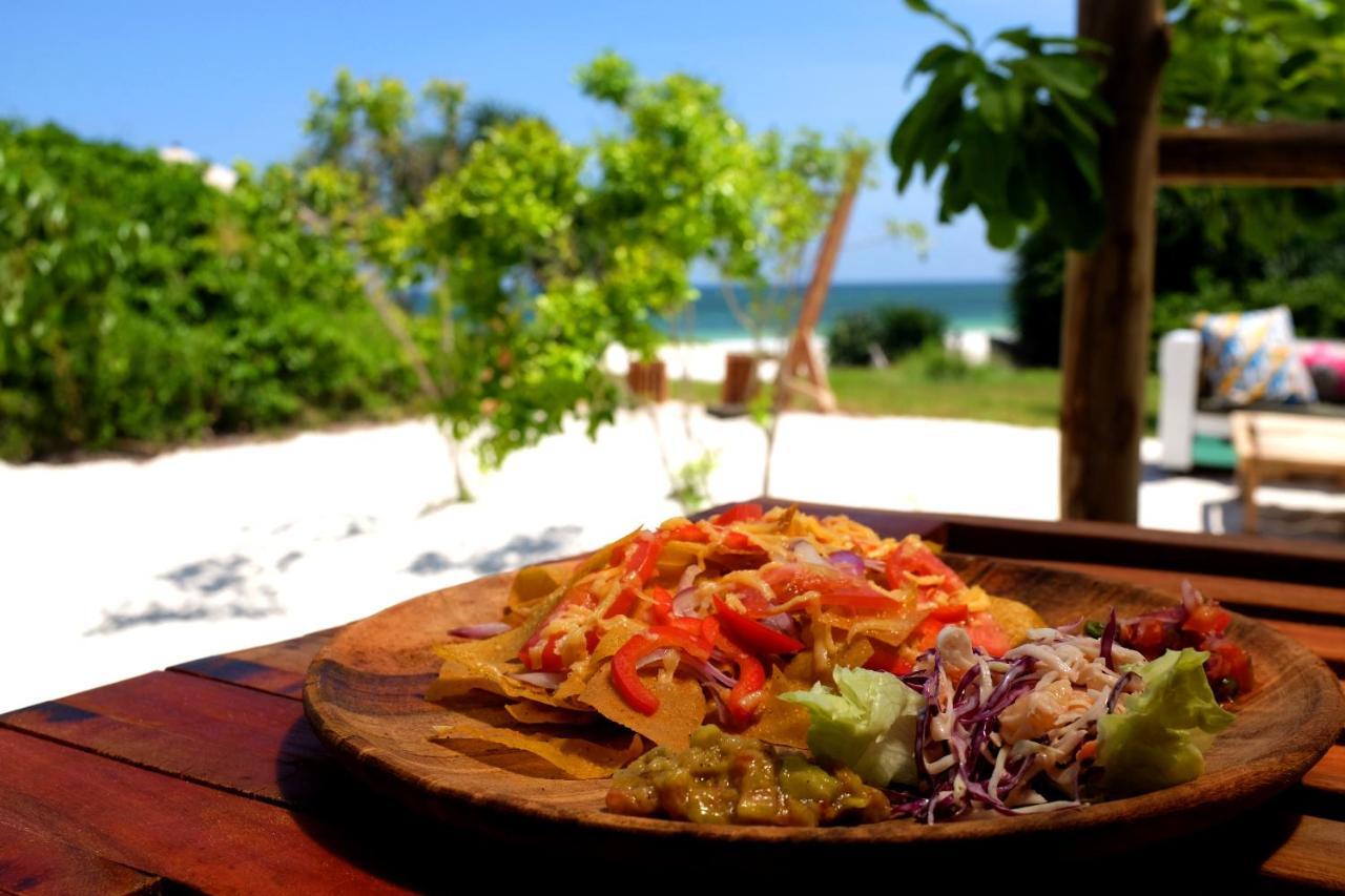 Salty'S Kitesurf Village Kilifi Bagian luar foto
